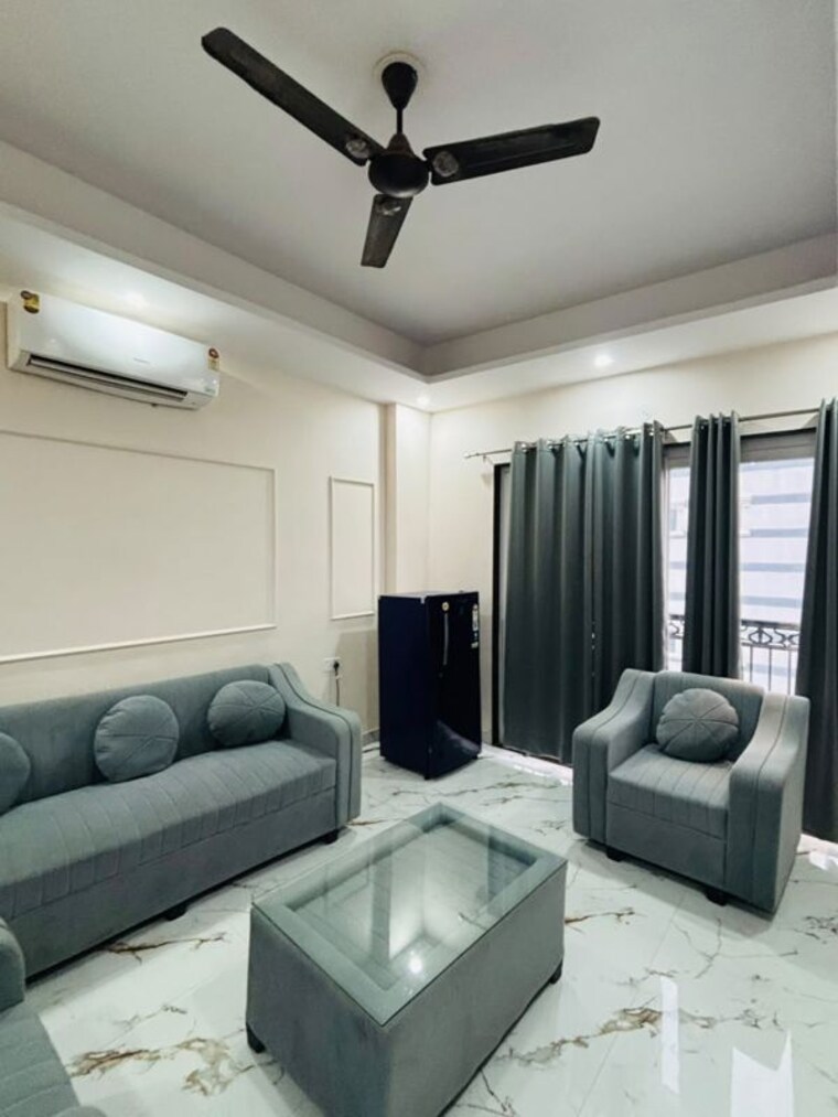 Bedroom, sector 42 1 Bedroom 600 Sq.Ft. Builder Floor In Sector 42 Gurgaon 10710047