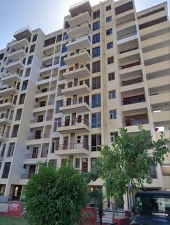 3 BHK +Apartment For Sale in Sunny Enclave