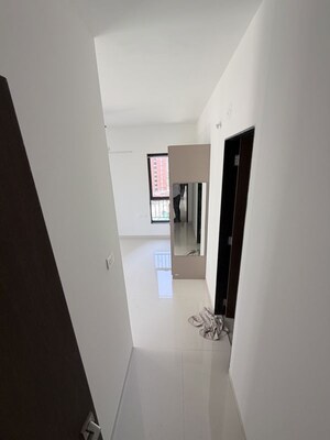 Furnished Amenities in 2 BHK Apartment at Shapoorji Pallonji Sensorium, Hinjewadi – for Rent
