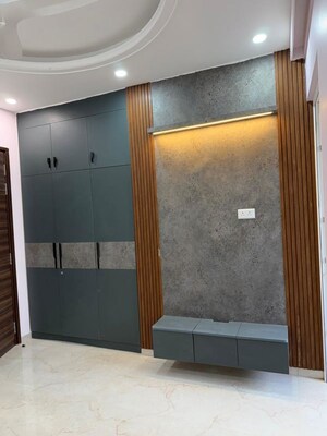 Furnished Amenities in 3 BHK Apartment at Smart World Orchard, Sector 61 – for Rent