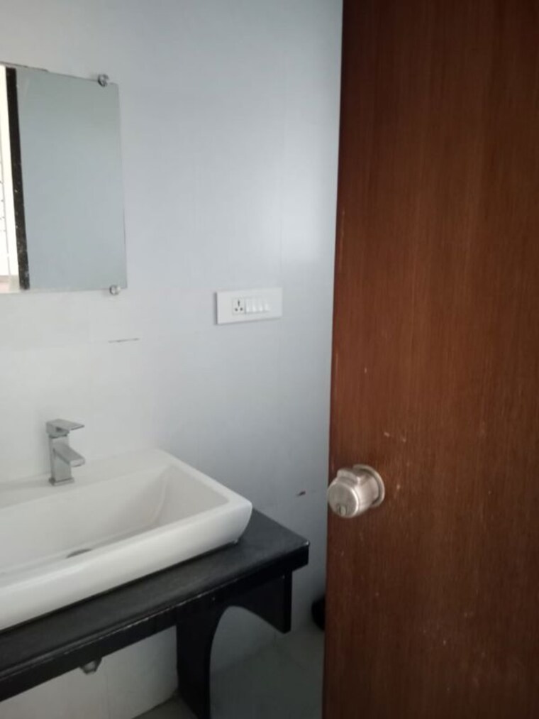 Bathroom, kumar-sophronia 3 Bedroom 1503 Sq.Ft. Apartment In Kalyani Nagar Pune 10710106