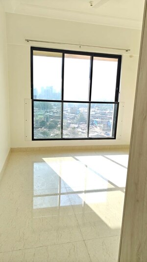 Room in 1 BHK Apartment at K Raheja Raheja Residency, Malad East – for Rent