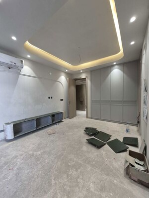 Master Bedroom in 4 BHK Builder Floor at Sector 57 – for Sale