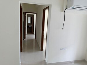 Room in 2.5 BHK Apartment at Godrej Central, Chembur – for Rent
