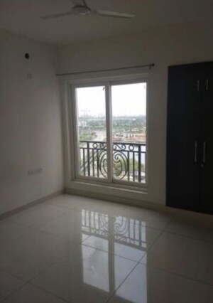 Room in 2 BHK Apartment at ACE Golf Shire, Sector 150 – for Sale