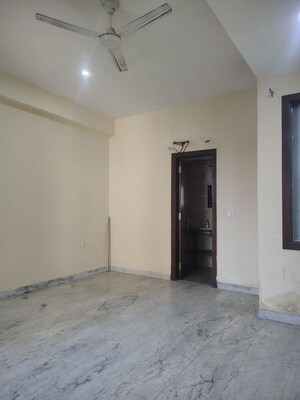Furnished Amenities in 6+ BHK Villa at Sector 55 – for Sale