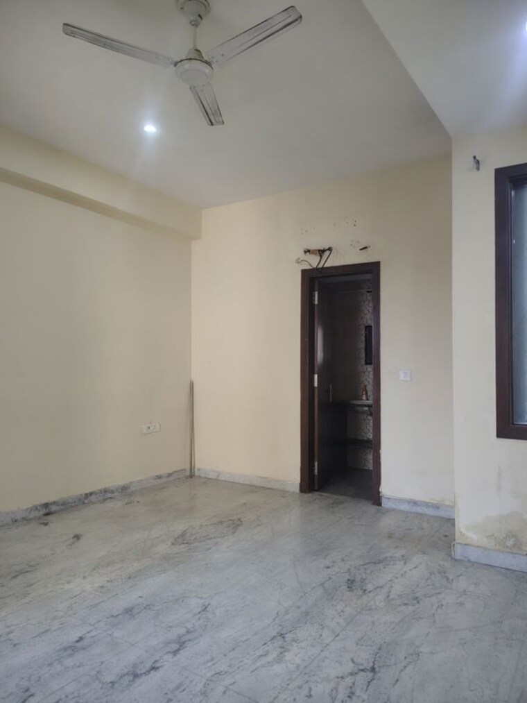 Room, sector 55 6 Bedroom 258 Sq.Yd. Villa In Sector 55 Gurgaon 10710197