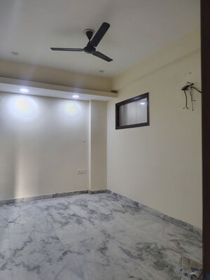 Furnished Amenities in 6+ BHK Villa at Sector 55 – for Sale