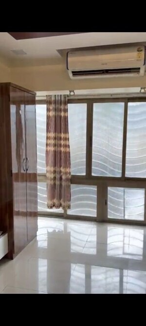 Room in 2 BHK Apartment at Sudarshan Sky Garden, Ghodbunder Road – for Rent
