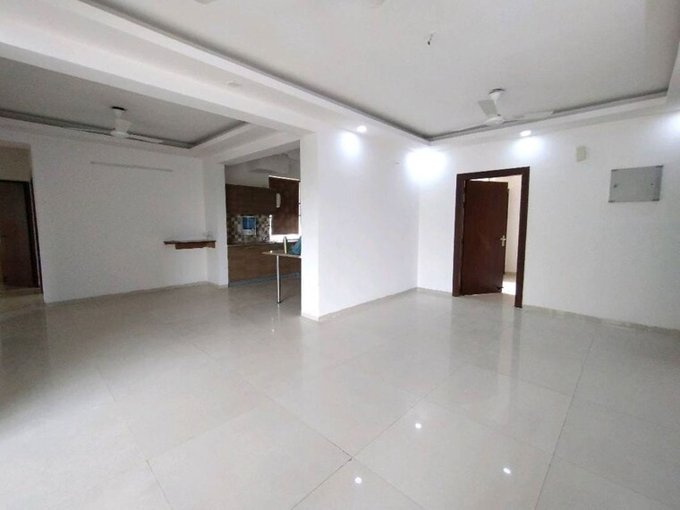 Room, tulip-violet 4 Bedroom 2010 Sq.Ft. Apartment In Sector 69 Gurgaon 10710212