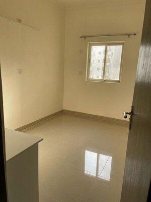 Room in 3 BHK Apartment at AWHO Shanti Vihar, Sector 95 – for Rent