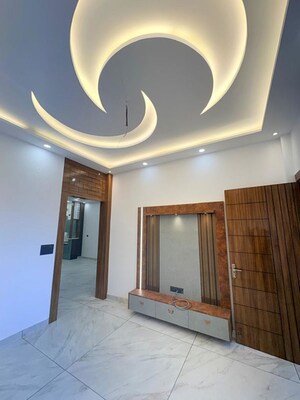 Room in 4 BHK Independent House at Bhopa Road – for Sale