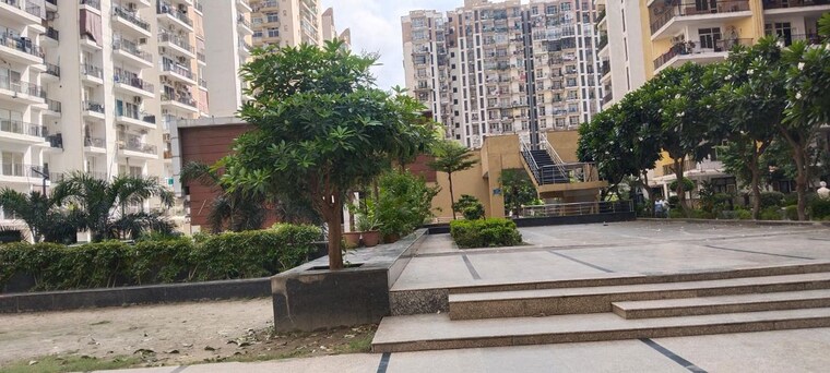 Balcony, panchsheel-wellington-2 6 Bedroom 3170 Sq.Ft. Penthouse In Dundahera Ghaziabad 10710182