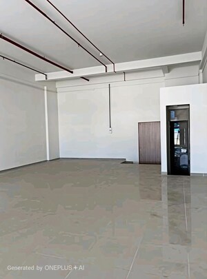 Room in  Shop at Raymond Park Avenue, Pokhran Road No One – for Rent