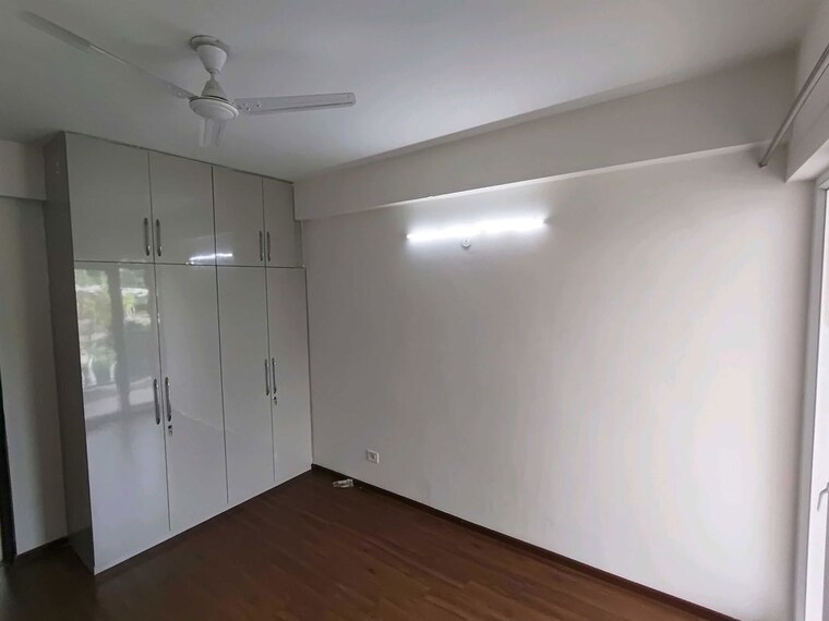 Room, sector 23 3 Bedroom 1500 Sq.Ft. Builder Floor In Sector 23 Gurgaon 10710266