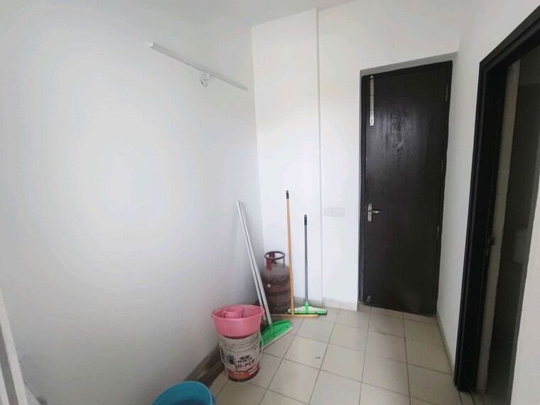 Bathroom, sector 23 3 Bedroom 1500 Sq.Ft. Builder Floor In Sector 23 Gurgaon 10710266