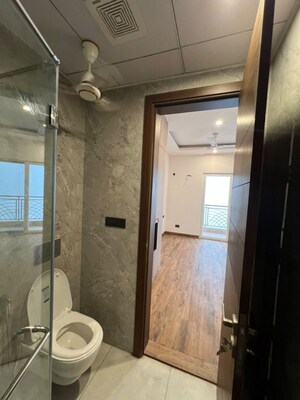 Bathroom in 3 BHK Builder Floor at Raj One Good Earth, Sector 71 – for Sale