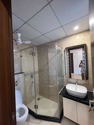 Bathroom in 3 BHK Builder Floor at Raj One Good Earth, Sector 71 – for Sale