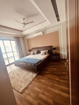 Bedroom in 4 BHK Builder Floor at Sector 23 – for Rent