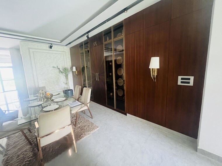 Room, sector 23 4 Bedroom 2200 Sq.Ft. Builder Floor In Sector 23 Gurgaon 10710282