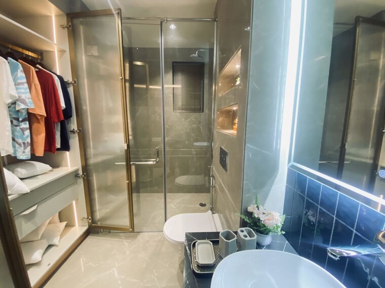 Bathroom, sector 22 4 Bedroom 2150 Sq.Ft. Builder Floor In Sector 22 Gurgaon 10710296