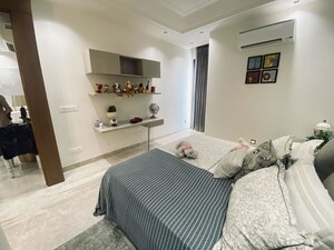 Bedroom in 4 BHK Builder Floor at Sector 22 – for Rent