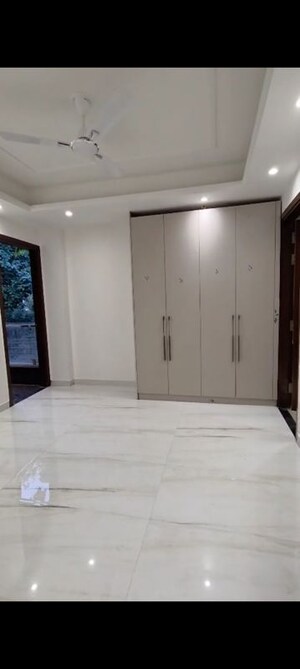 Room in 4 BHK Builder Floor at Risland Sky Mansion, Chattarpur – for Rent