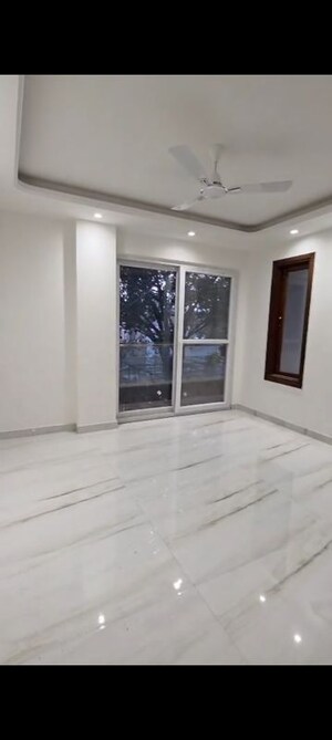 Room in 4 BHK Builder Floor at Risland Sky Mansion, Chattarpur – for Rent