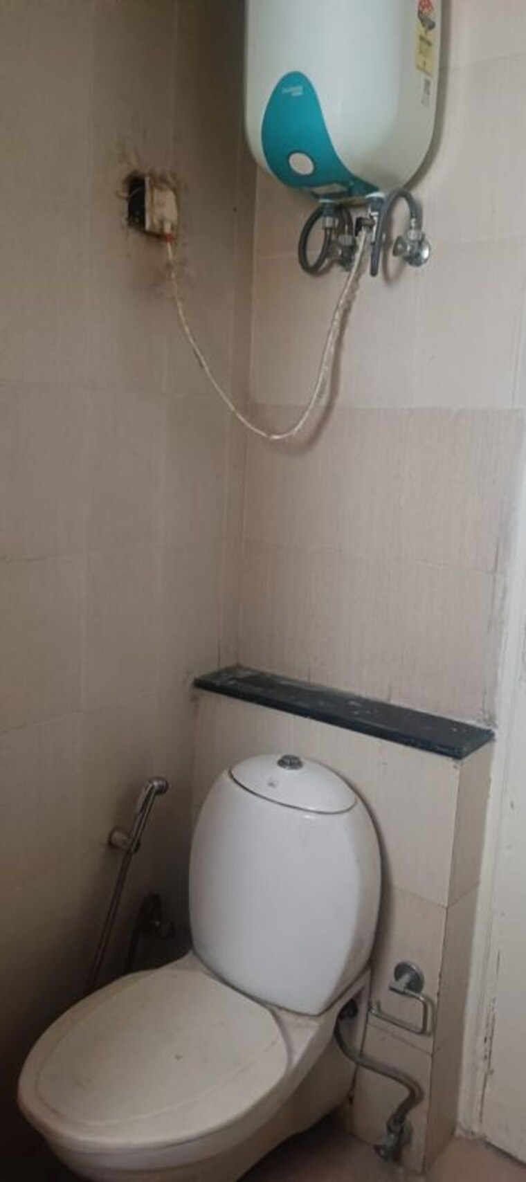 Bathroom, bptp-park-prime 2.5 Bedroom 1435 Sq.Ft. Apartment In Sector 66 Gurgaon 10710295