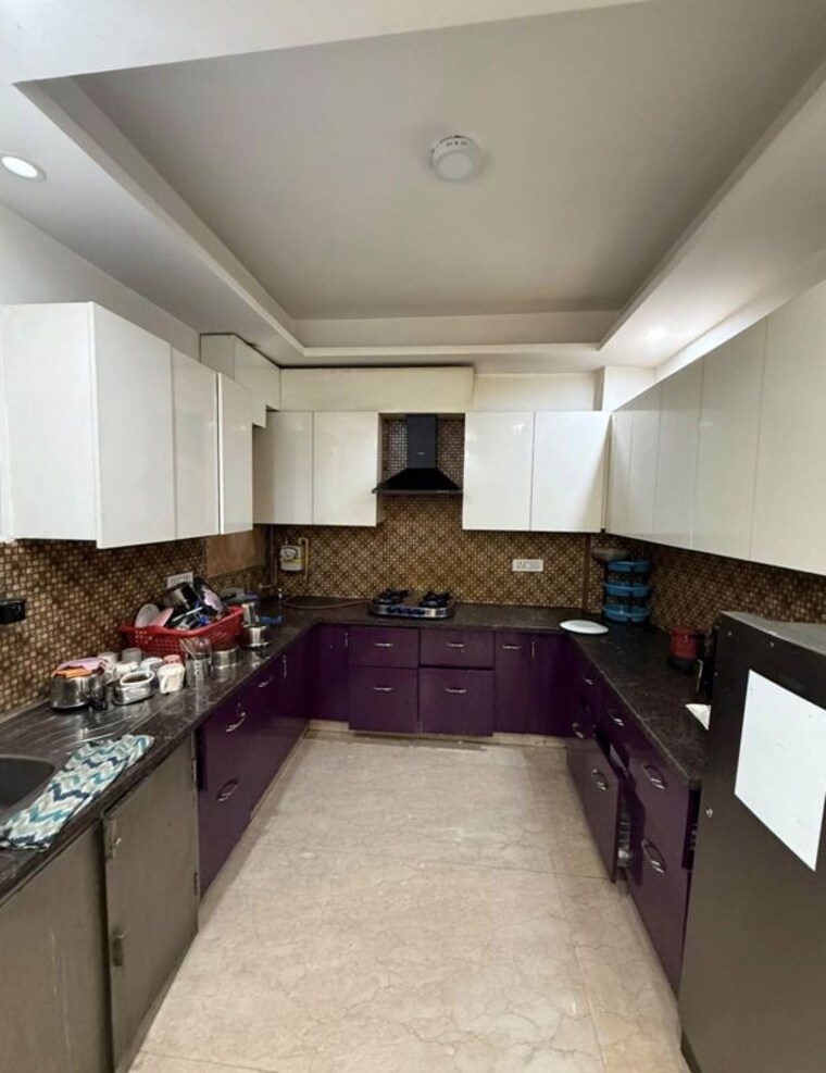 Kitchen, subhash nagar 2 Bedroom 100 Sq.Yd. Builder Floor In Subhash Nagar Delhi 10710344