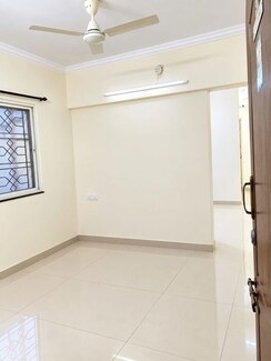 1 BHK +Apartment For Rent in Kakade City