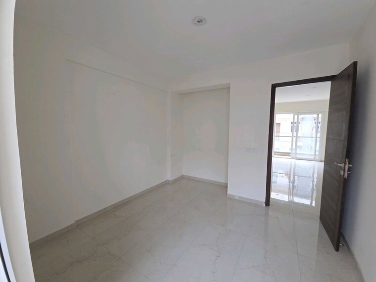 Room, sector 23 2 Bedroom 1200 Sq.Ft. Builder Floor In Sector 23 Gurgaon 10710356