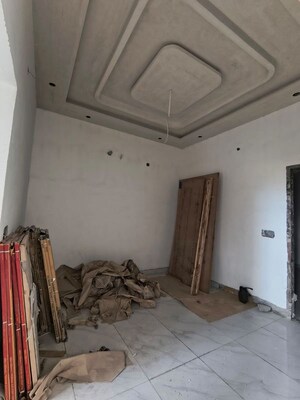Room in 3 BHK Independent House at Almaspur – for Sale