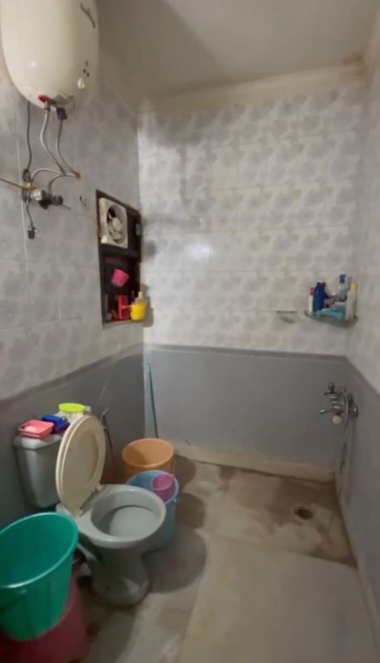 undefined, lajpat nagar i 2 Bedroom 125 Sq.Yd. Builder Floor In Lajpat Nagar I Delhi 10710363