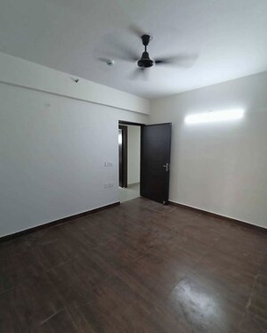 Room in 3 BHK Builder Floor at Rajouri Garden – for Rent