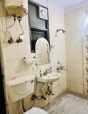 Bathroom in 2 BHK Builder Floor at Ramesh Nagar – for Rent