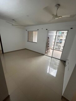 2 BHK +Apartment For Rent in Goel Ganga Aria
