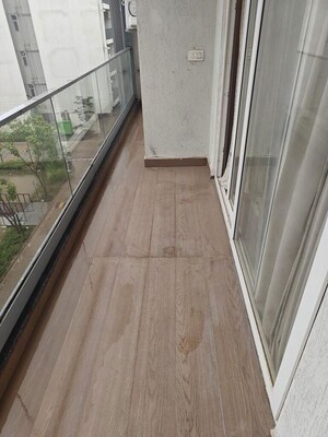 Balcony in 3 BHK Builder Floor at Sector 23 – for Rent
