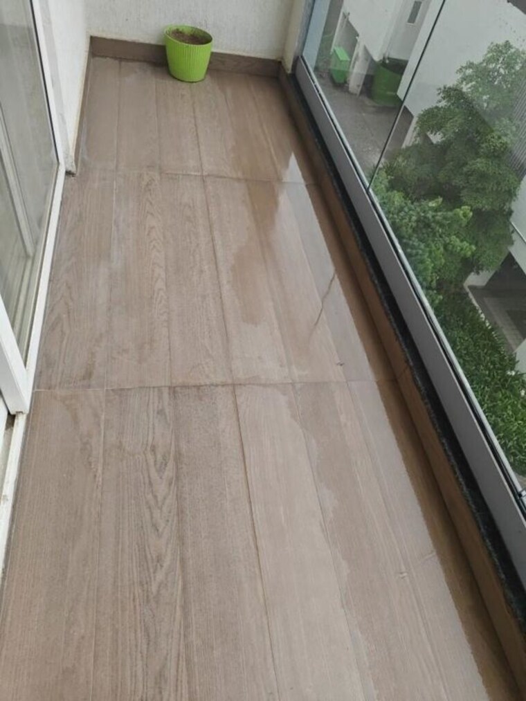 Balcony, sector 23 3 Bedroom 1600 Sq.Ft. Builder Floor In Sector 23 Gurgaon 10710416