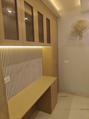 Team Area in 3 BHK Builder Floor at Sector 23 – for Rent