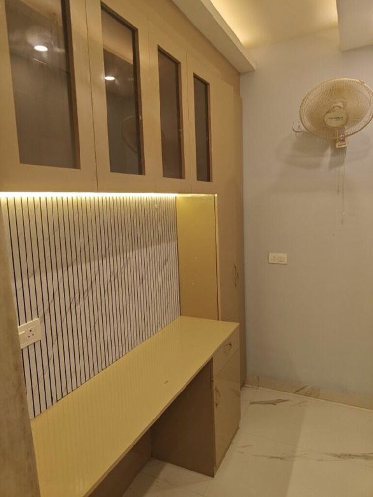 Team Area, sector 23 3 Bedroom 1600 Sq.Ft. Builder Floor In Sector 23 Gurgaon 10710416