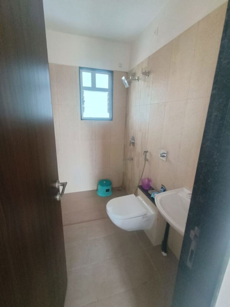 Bathroom, vj-yashone-infinitee 2 Bedroom 618 Sq.Ft. Apartment In Tathawade Pune 10710422