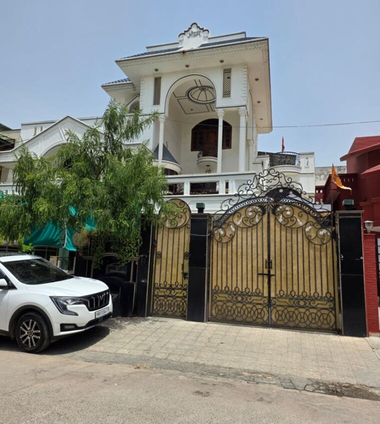 Exterior View, sector 15 3 Bedroom 500 Sq.Yd. Independent House In Sector 15 Faridabad 10704408