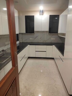 Kitchen in 2 BHK Builder Floor at Sector 14 – for Rent