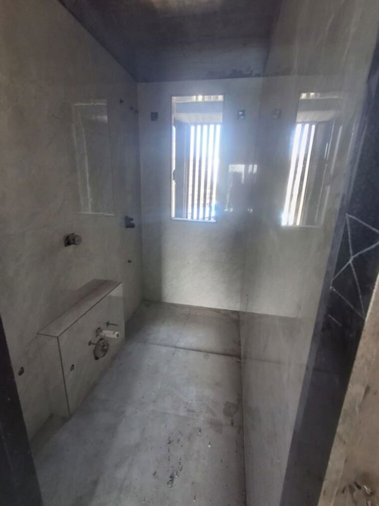 Bathroom, chembur 3 Bedroom 912 Sq.Ft. Apartment In Chembur Mumbai 10710447