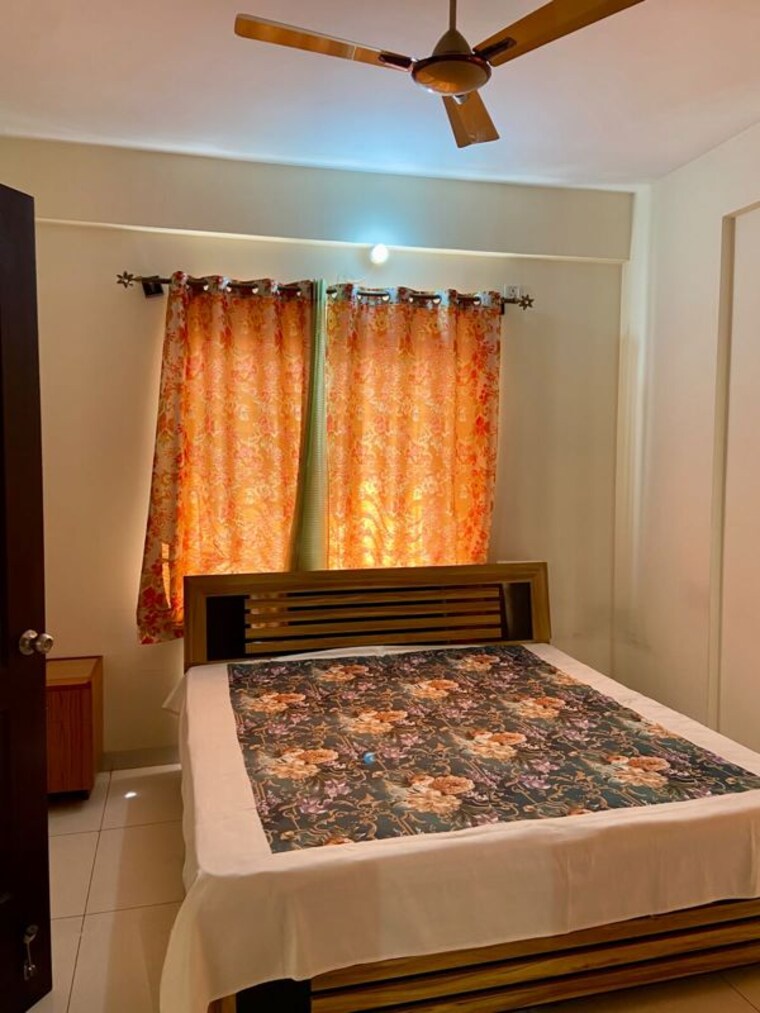 Bedroom, maithri-shilpitha-sunflower 2.5 Bedroom 1345 Sq.Ft. Apartment In Whitefield Bangalore 10710273