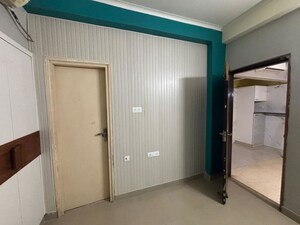 Room in 3 BHK Apartment at Orchid Island, Sector 51 – for Rent