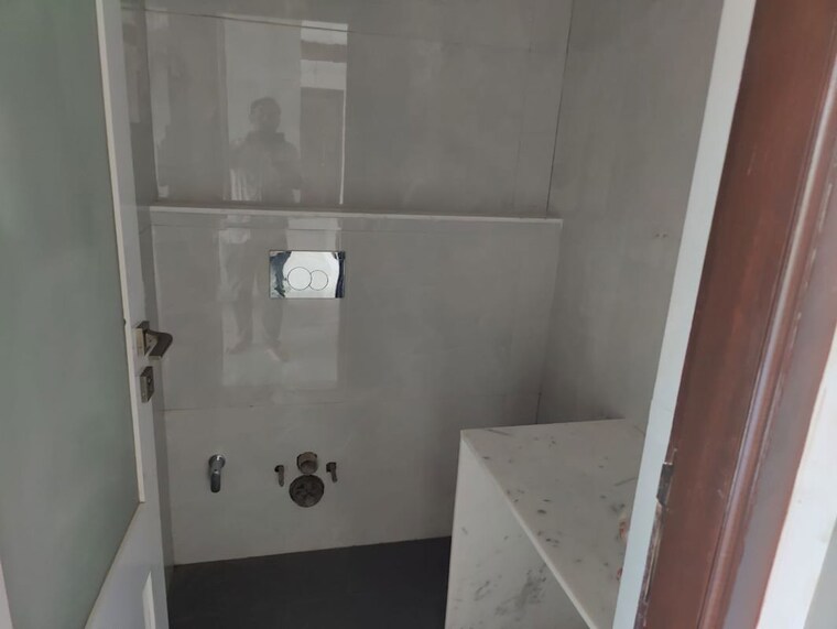 Bathroom, cunchelim 5 Bedroom 3100 Sq.Ft. Penthouse In Cunchelim Goa 10710468