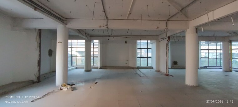 Room, benz circle Commercial Office Space 3000 Sq.Ft. In Benz Circle Vijayawada 10710543