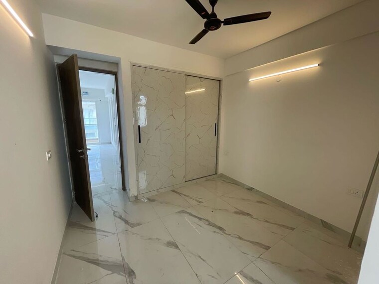 Room, sector 23 3 Bedroom 1600 Sq.Ft. Builder Floor In Sector 23 Gurgaon 10710557